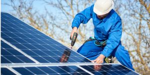Installation Maintenance Panneaux Solaires Photovoltaïques à Charnod